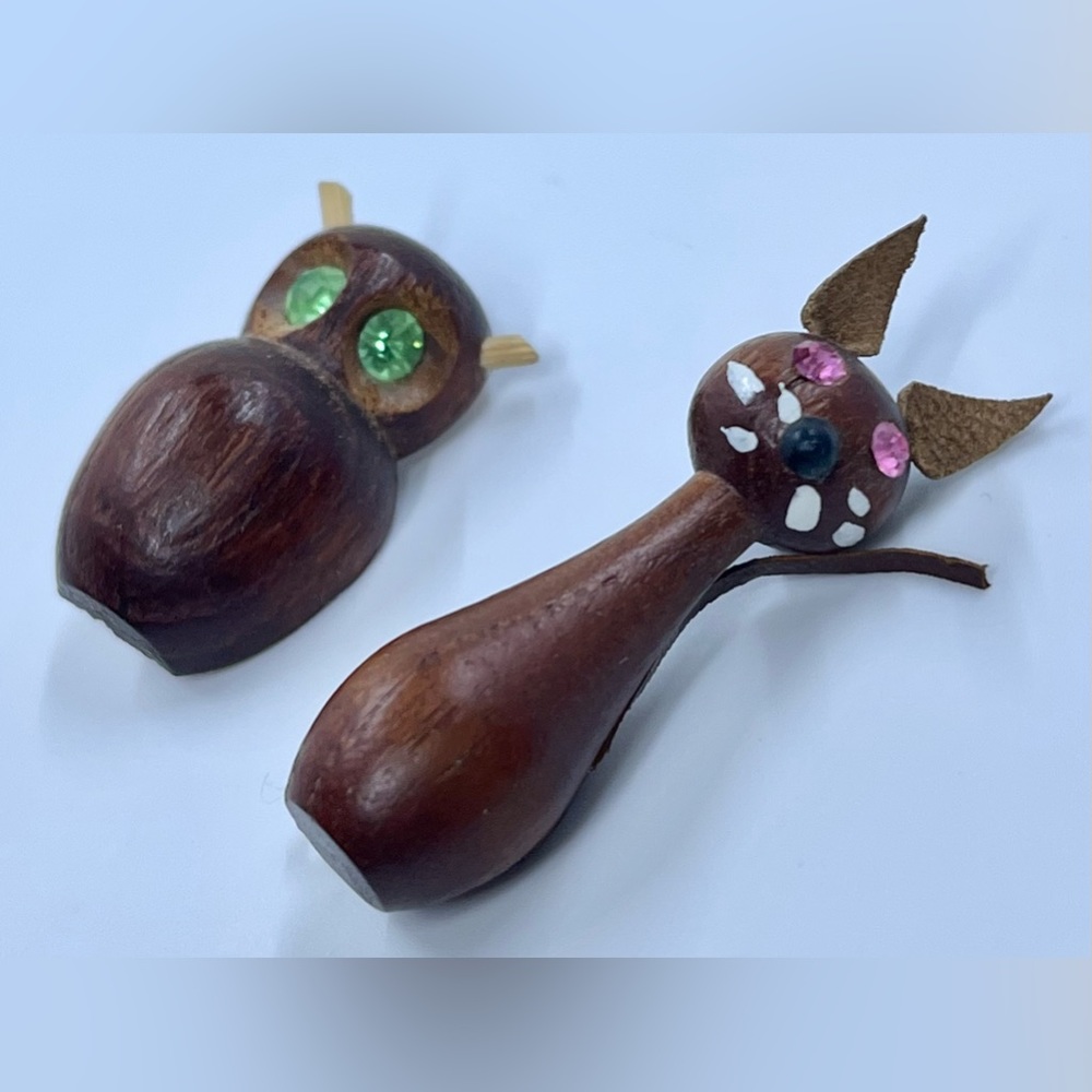 Whimsical vintage lot wooden cat and wooden owl pin (591)